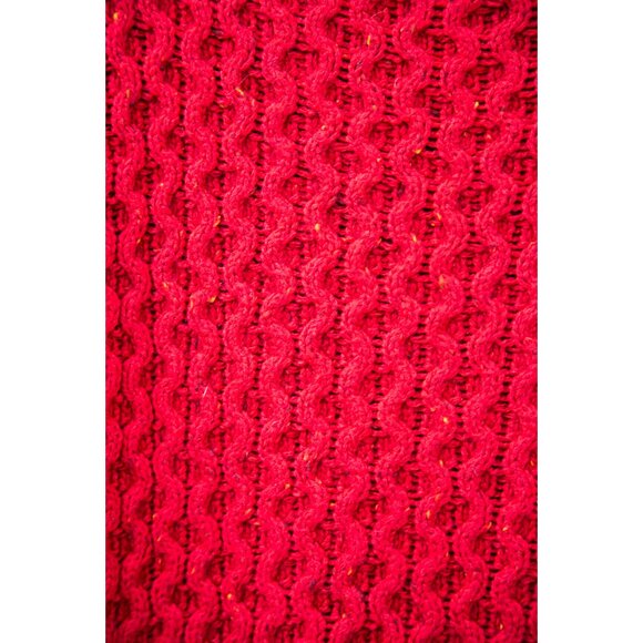 Land's End Red Crew Neck Cable-Knit Sweater, size M - Picture 4 of 6